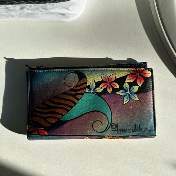 Anuschka Hand Painted Bag with Matching Wallet - Picture 9 of 16